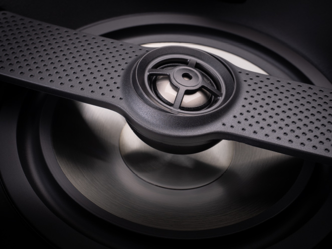 ic speaker beauty tweeter shot 662px